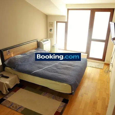 20 M From Sea Garden Greek Quarter City 3 Bedrooms 2 Baths *