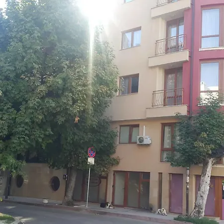 20 M From Sea Garden Greek Quarter City 3 Bedrooms 2 Baths * Варна